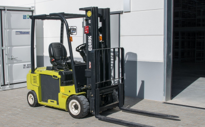 The Essential Guide to Becoming a UDT Forklift Operator